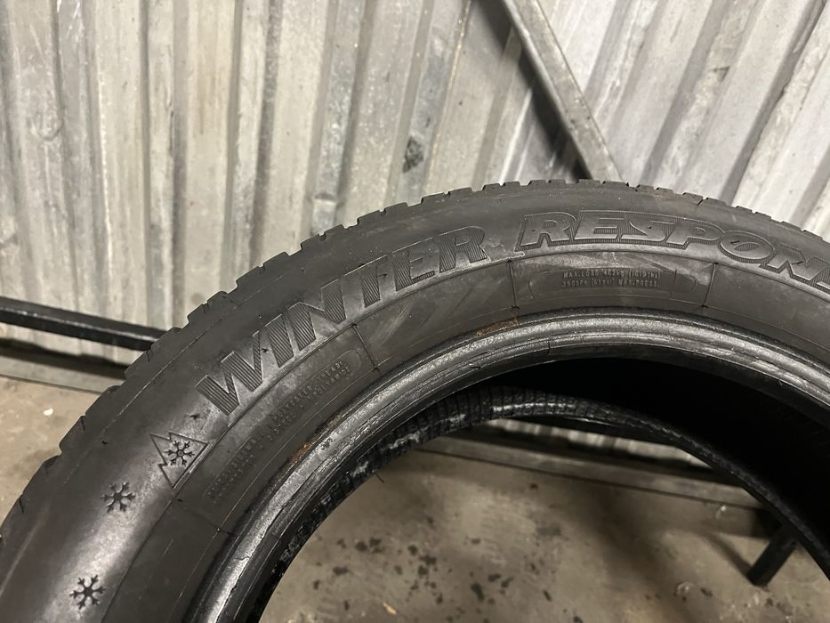 nr200 2 opony  zimowe używane Dunlop 165/65/15