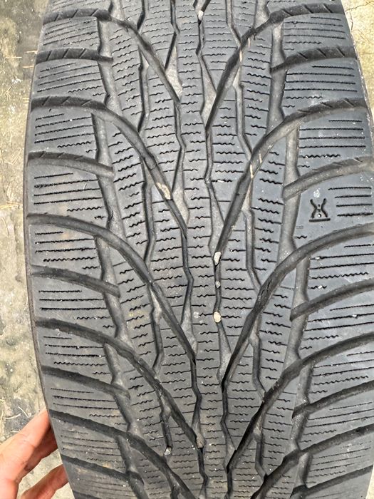 Sprzedam 2 opony Marshal 235/65 r 17
