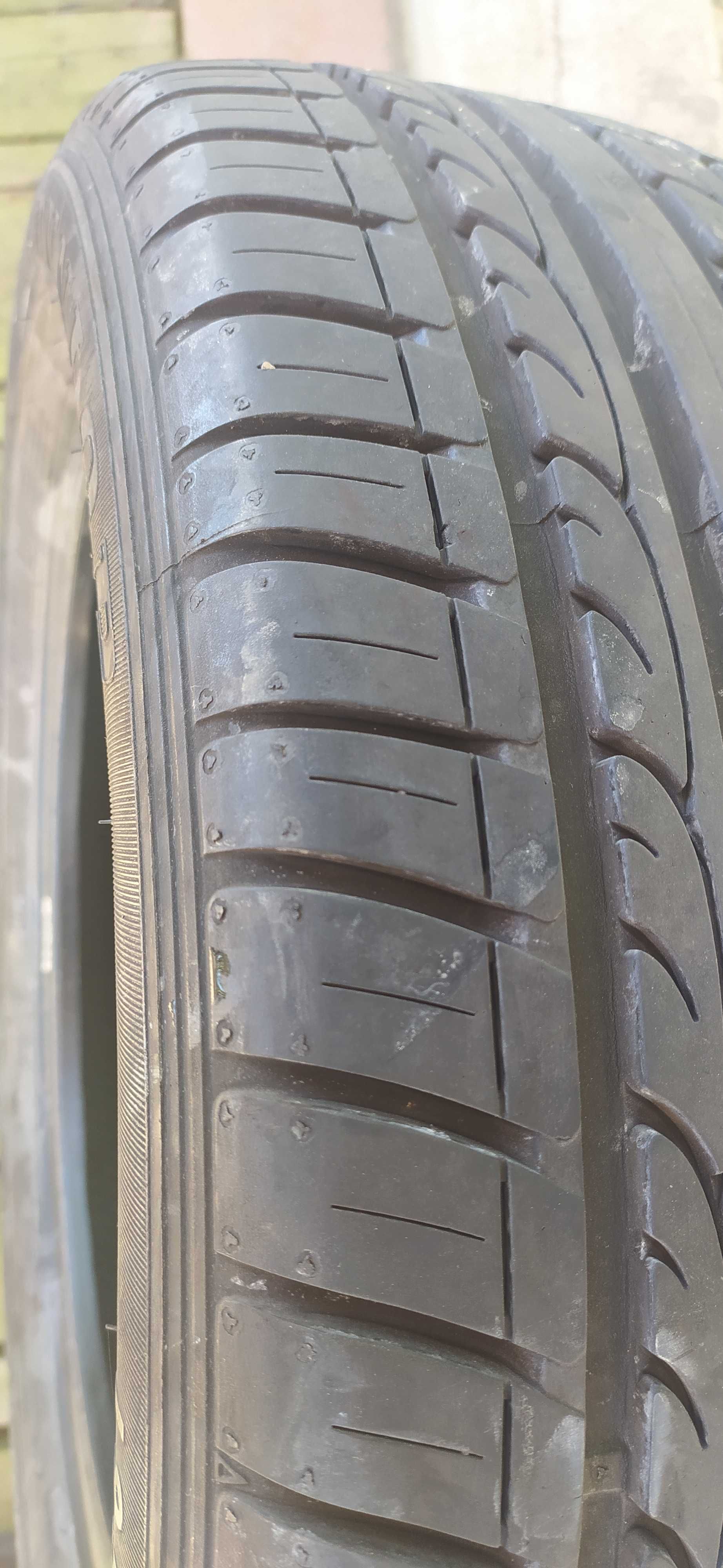 Pneu Dunlop 195/55R15