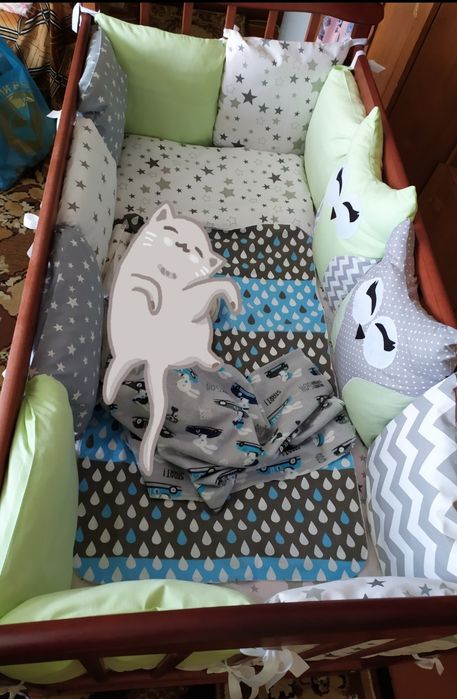 Бортики в ліжечко, постель и защита в кроватку, конверт на виписку