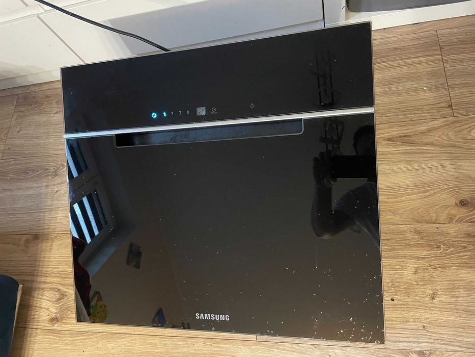 Okap skośny czarny Samsung