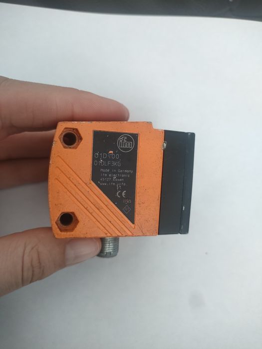 Laserowy czujnik odległości ifm electronic O1D100 (01DLF3KG)