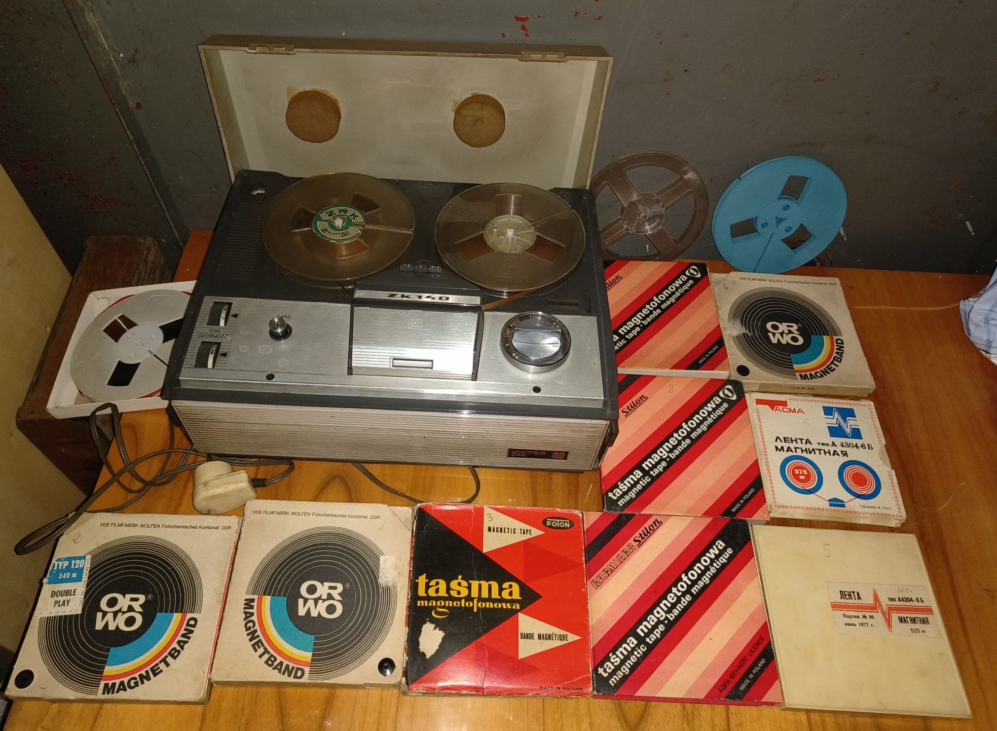 Magnetofon Szpulowy UNITRA ZK 140 + Taśmy Szpulowe Stilon PRL Vintage