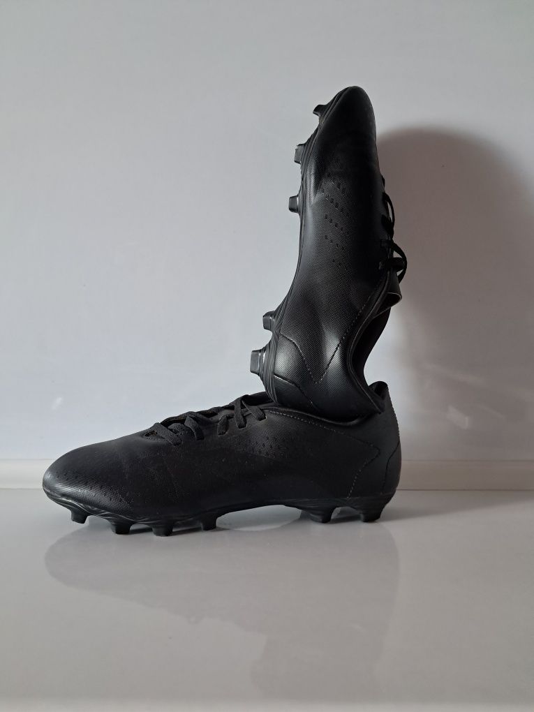 Adidas   бутсы .