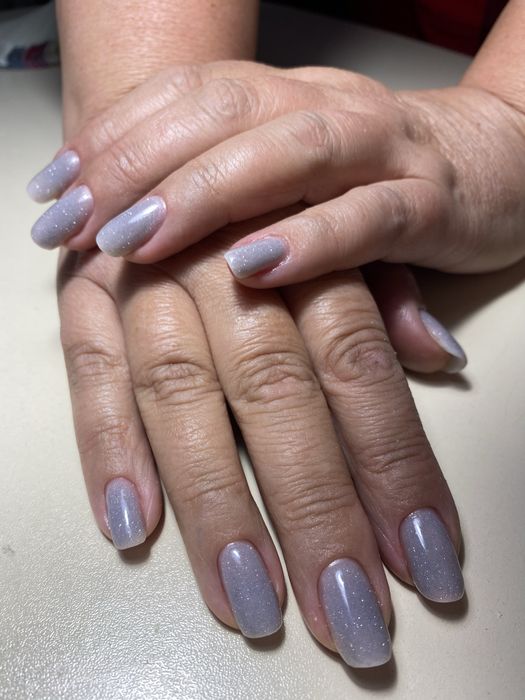 Маникюр на Дарнице