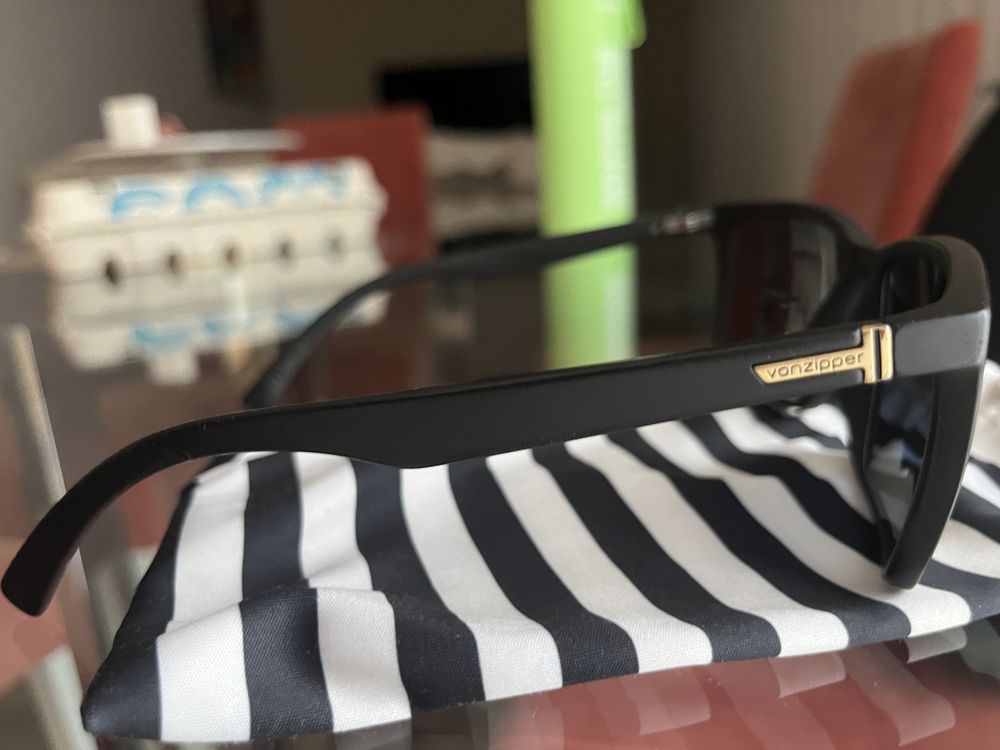 Óculo de sol Von Zipper polarizados