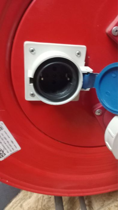 Подовжувач на котушці, удлинитель промисловий 380