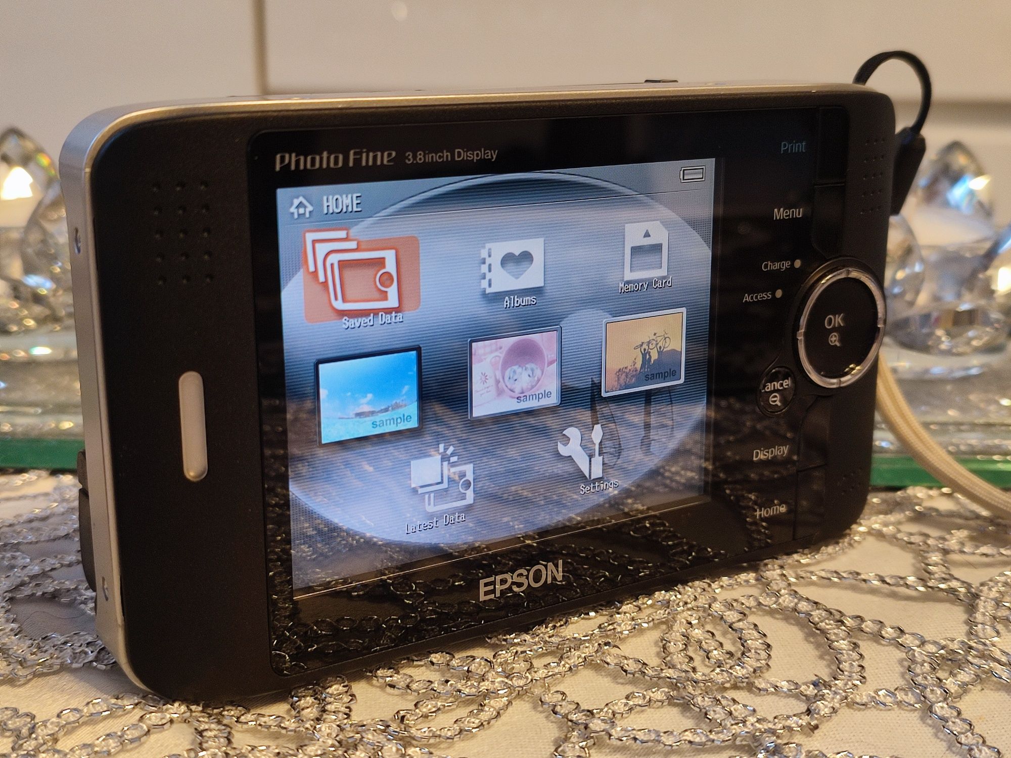 EPSON P-2000 przenośny multimedialny dysk zewnętrzny z monitorem