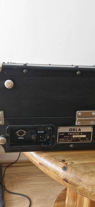 Sprzedam organy firmy ORLA