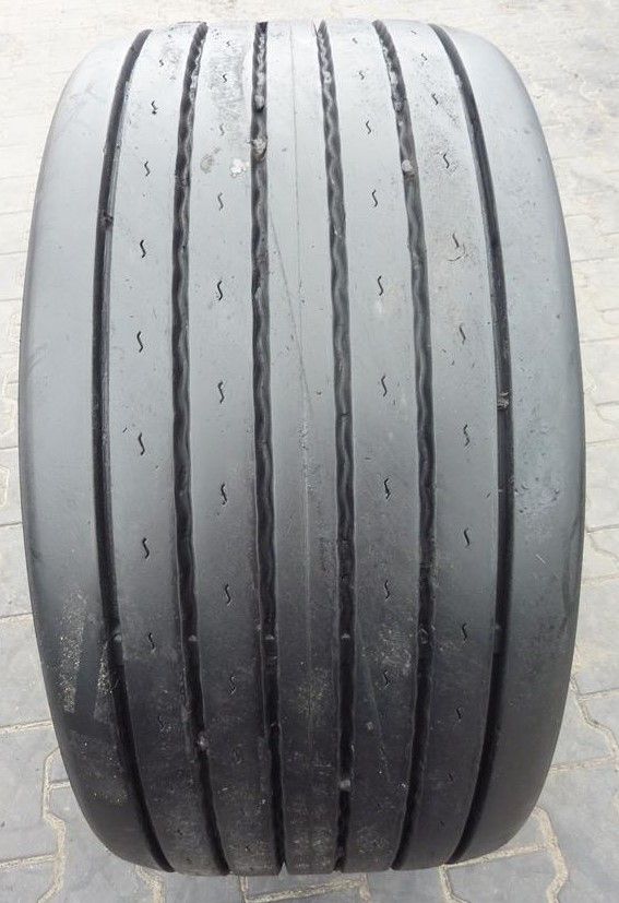 Opona używana ciężarowa 435/50R19.5 KUMHO KLT03; 680zł C2223