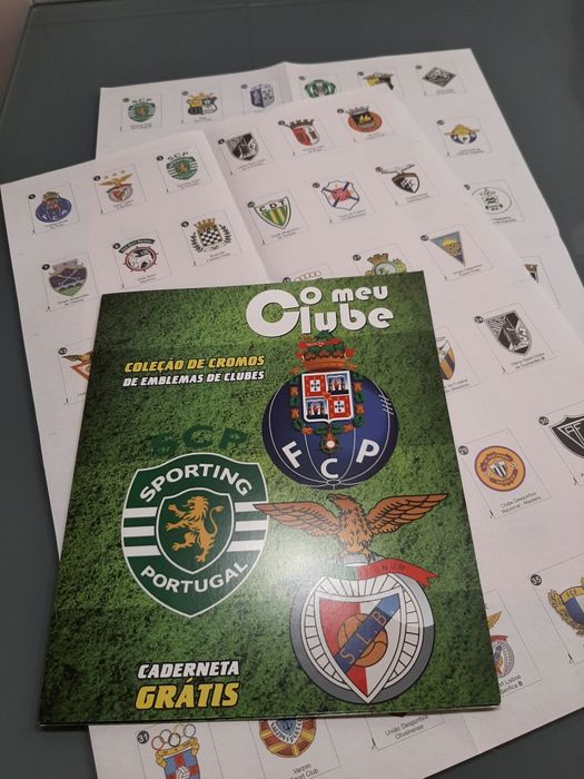 Caderneta pirata rara de emblemas