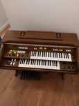 Organy Yamaha Electone C-35