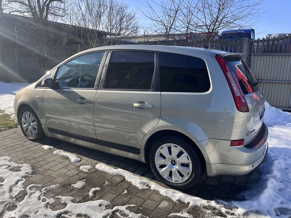Ford C-MAX Titanum najbogatsza wersja
