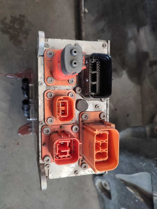 Moduł ładowania akumulatora 5QE915681G