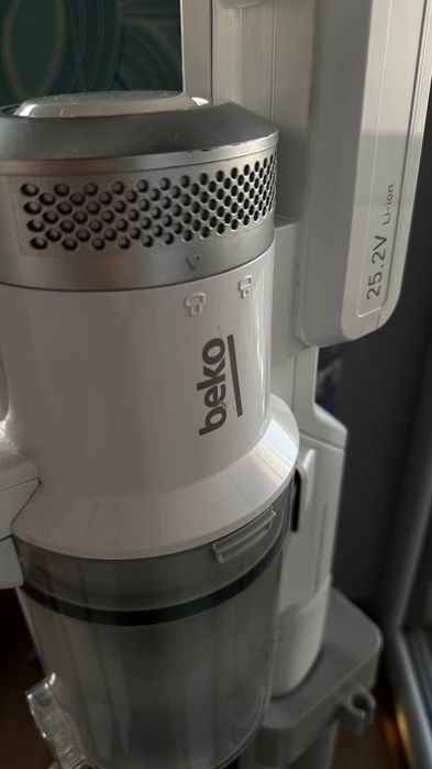 Odkurzacz bezprzewodowy BEKO WetClean VRT71025VW