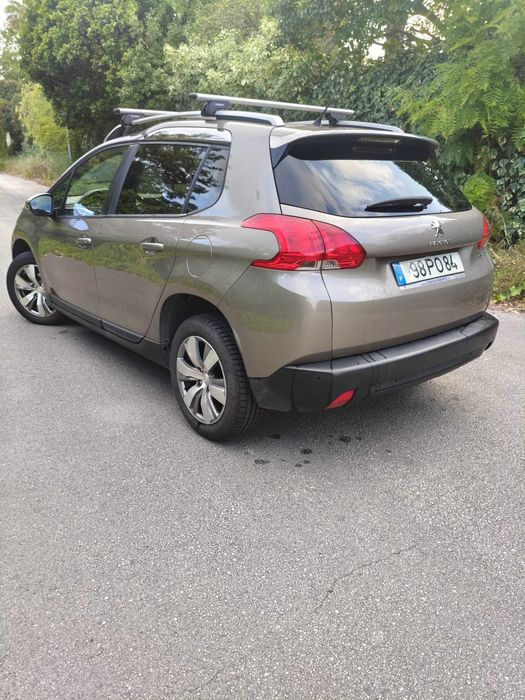 Peugeot 2008 1.4 HDi SUV Economico e fiável