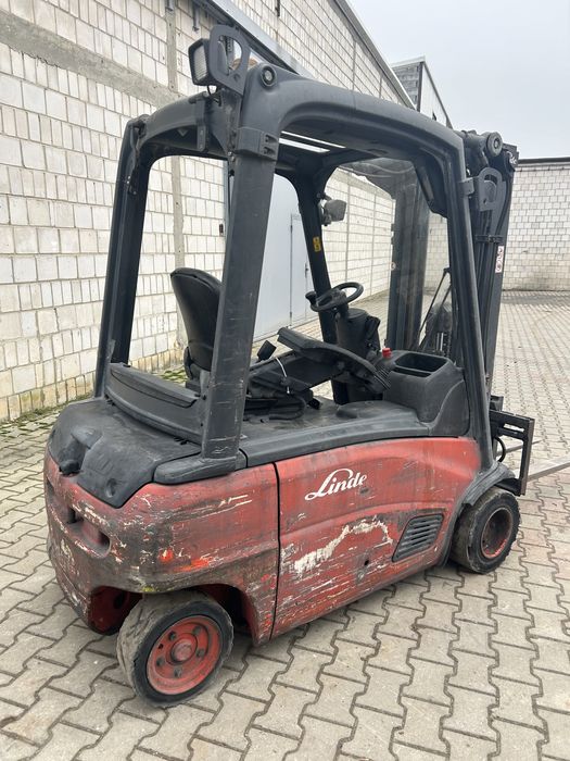 Wózek widłowy linde E20,triplex