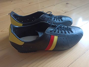 Profesjonalne buty do kolarstwa szosowego z lat 80 - nowe