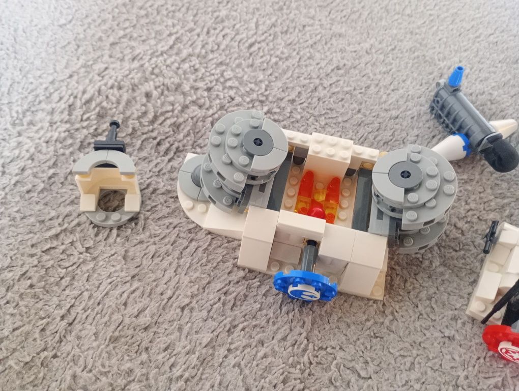 LEGO Star Wars 75239 Action Battle Hoth Generator Attack