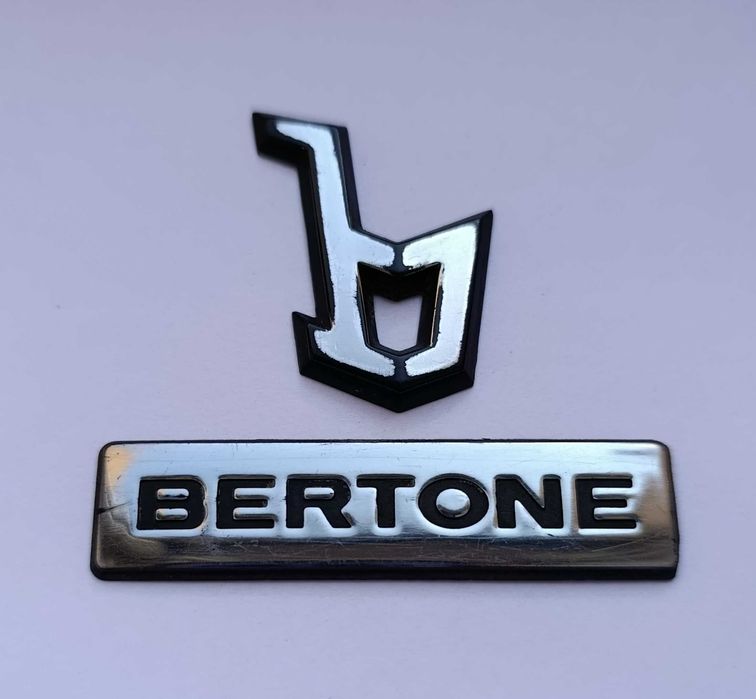 Znaczek emblemat Bertone Opel Astra