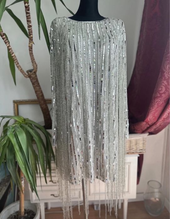 Karen millen cekinowa sukienka mini  frędzle zdobiona L 40