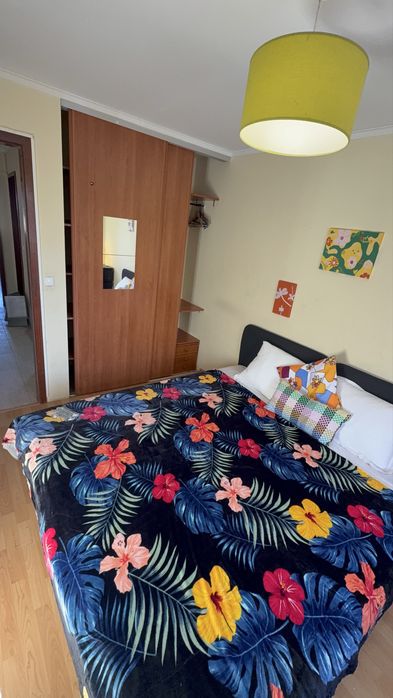 Quarto para casal em Queluz