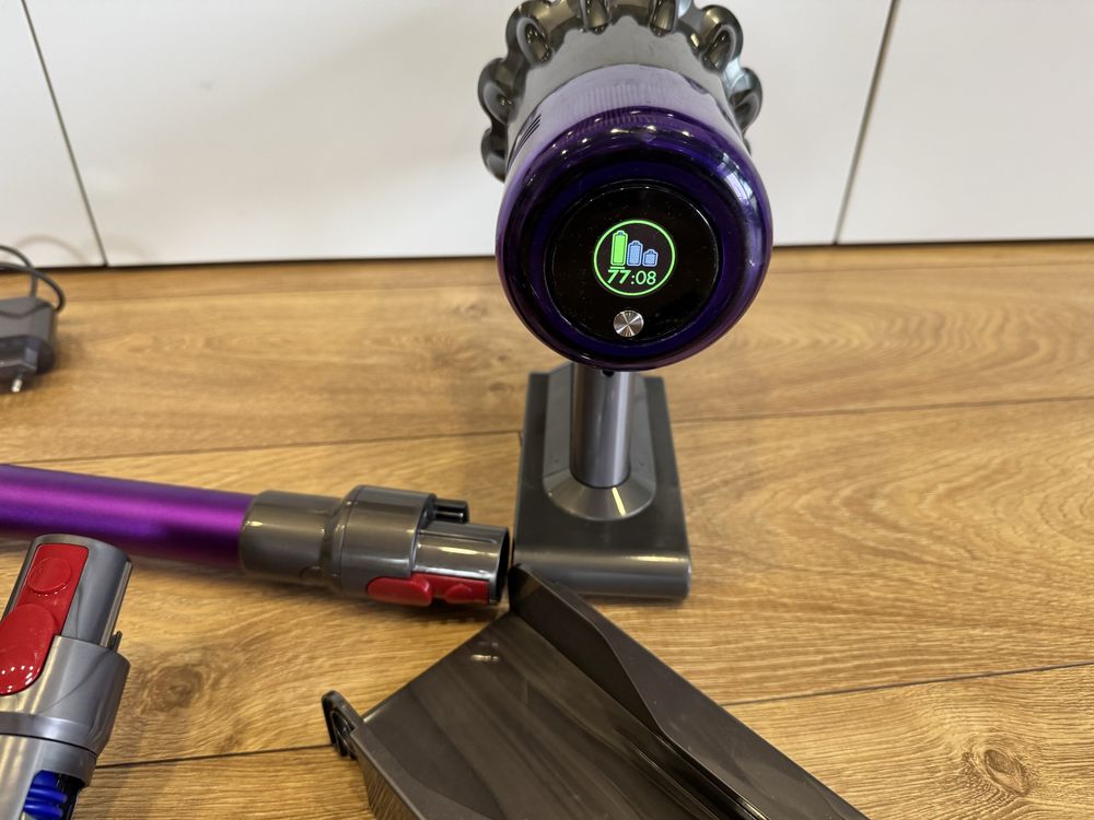 Dyson V11 laser optic odkurzacz pionowy bezworkowy