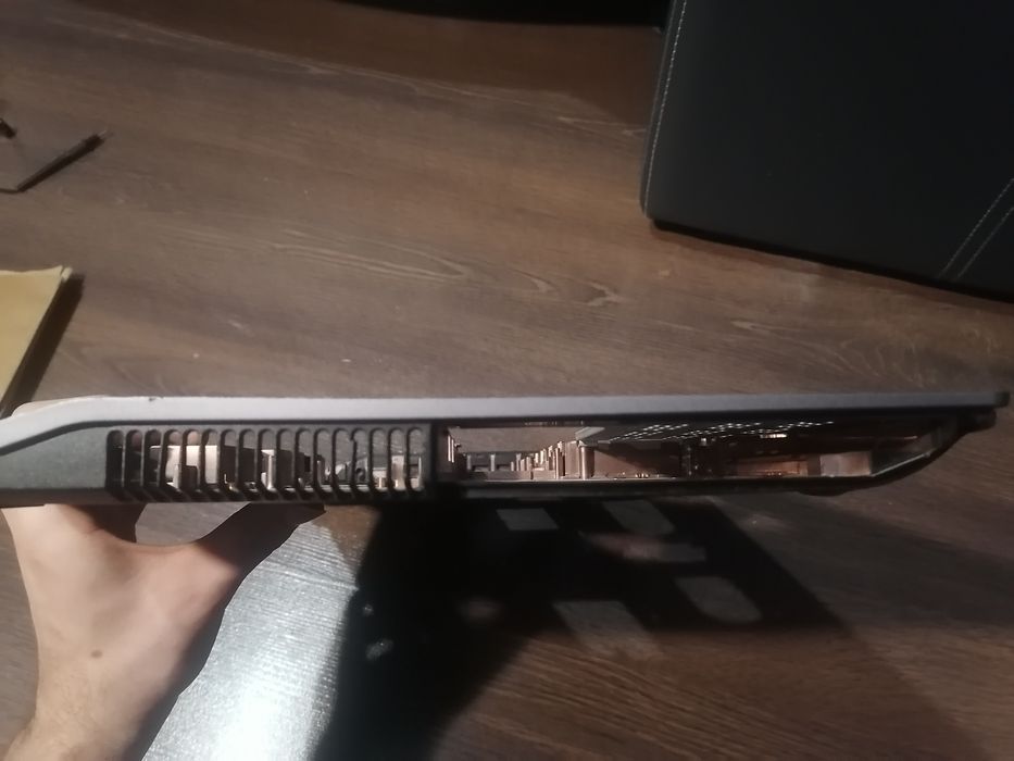 Продам поддон ( корыто ) к Asus N73