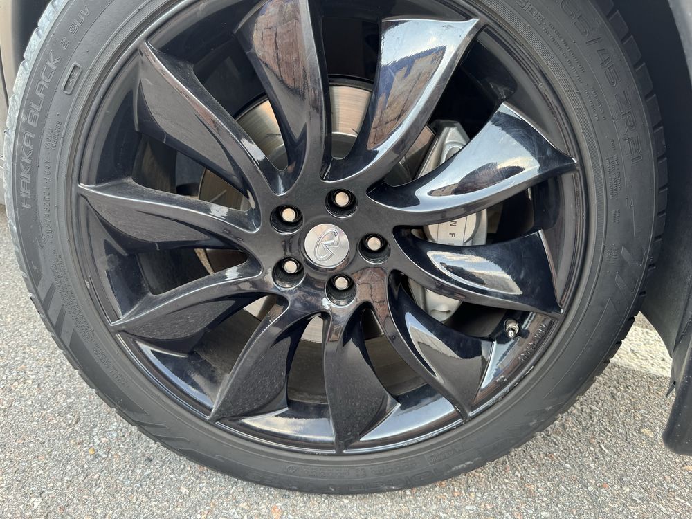 Infinity FX37 Restyling