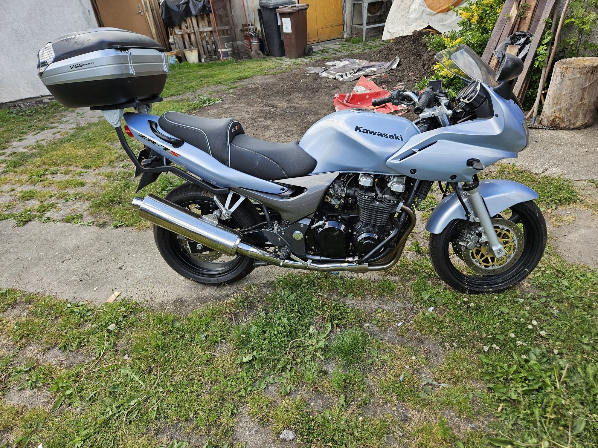 Motor Kawasaki ZR-S7