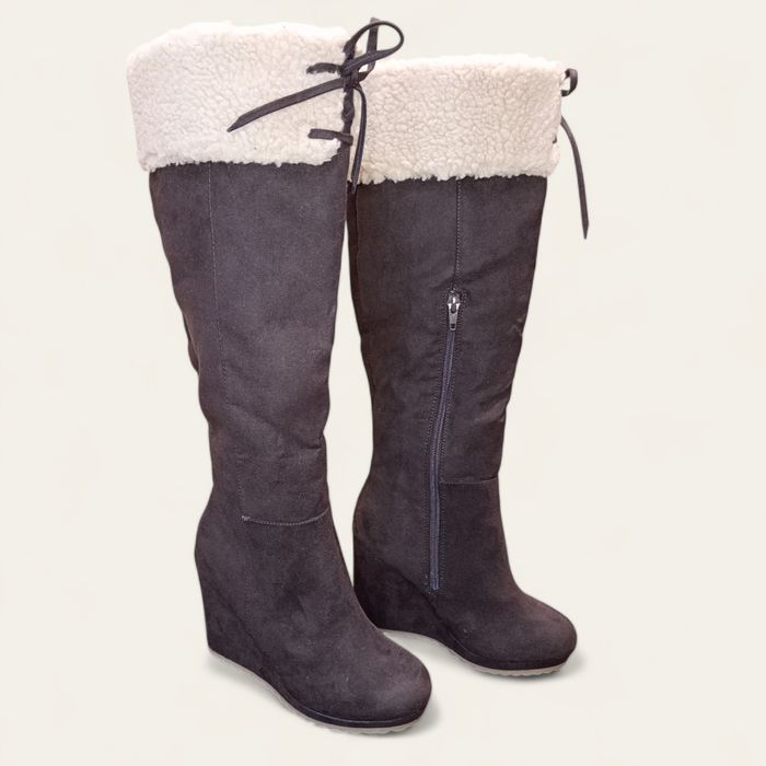 BUTY ZIMOWE , WYSOKIE KOZAKI na koturnie -WYS.(10CM), zamszowe r.36,5