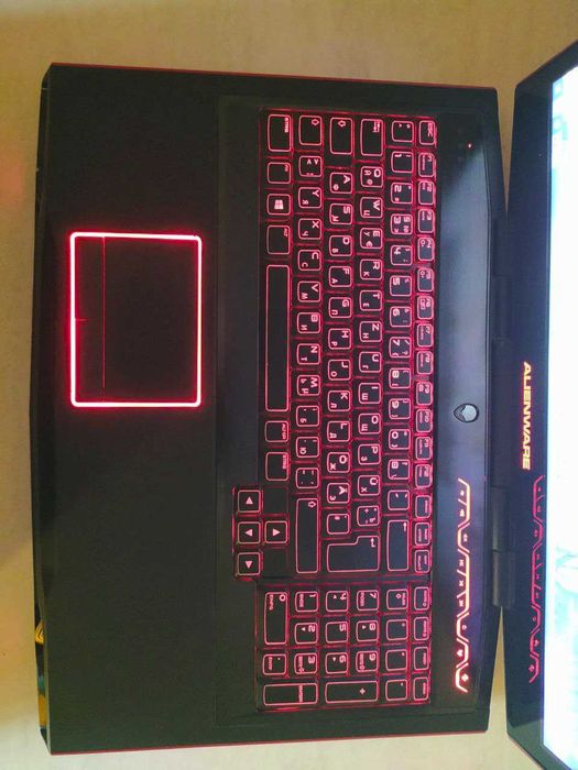 ноутбук Dell Alienware m17x r4