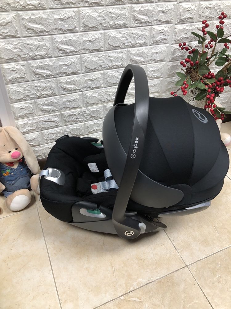Автокрісло Cybex Cloud Z2+ i-Size Група 0+ (0-13 кг) сайбекс