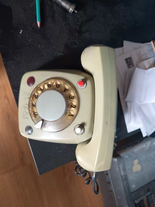 Telefon z PRL-u nadal działa