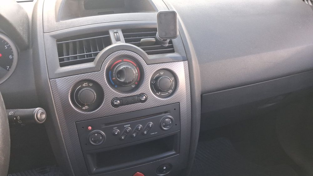 Megane  1.5 a gasoleo ano 2004