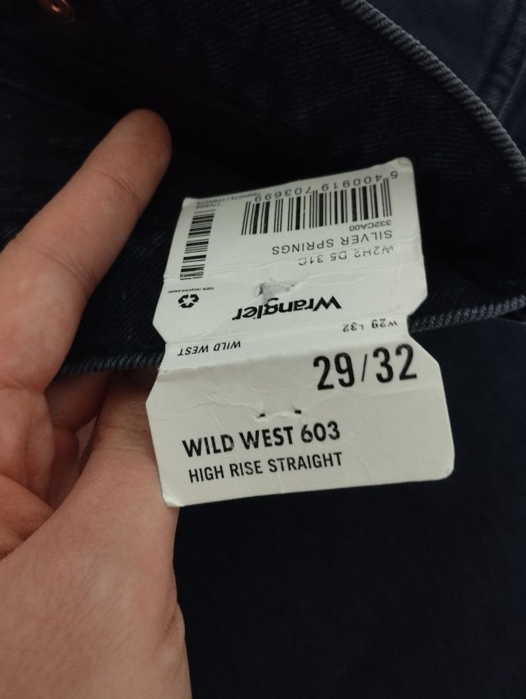 Spodnie dżinsowe Wrangler Wild West 603 High Rise Straight 29/32