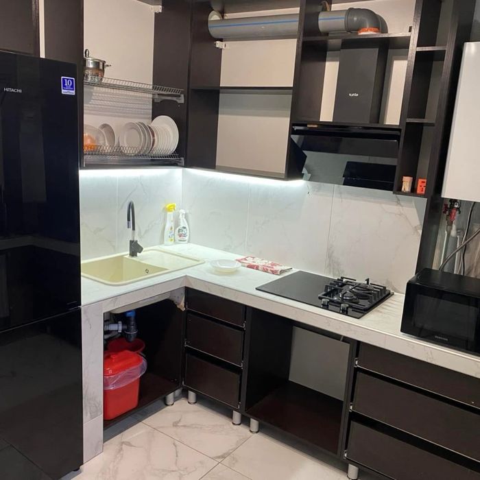 Новобудова за адресою Параджанова 9