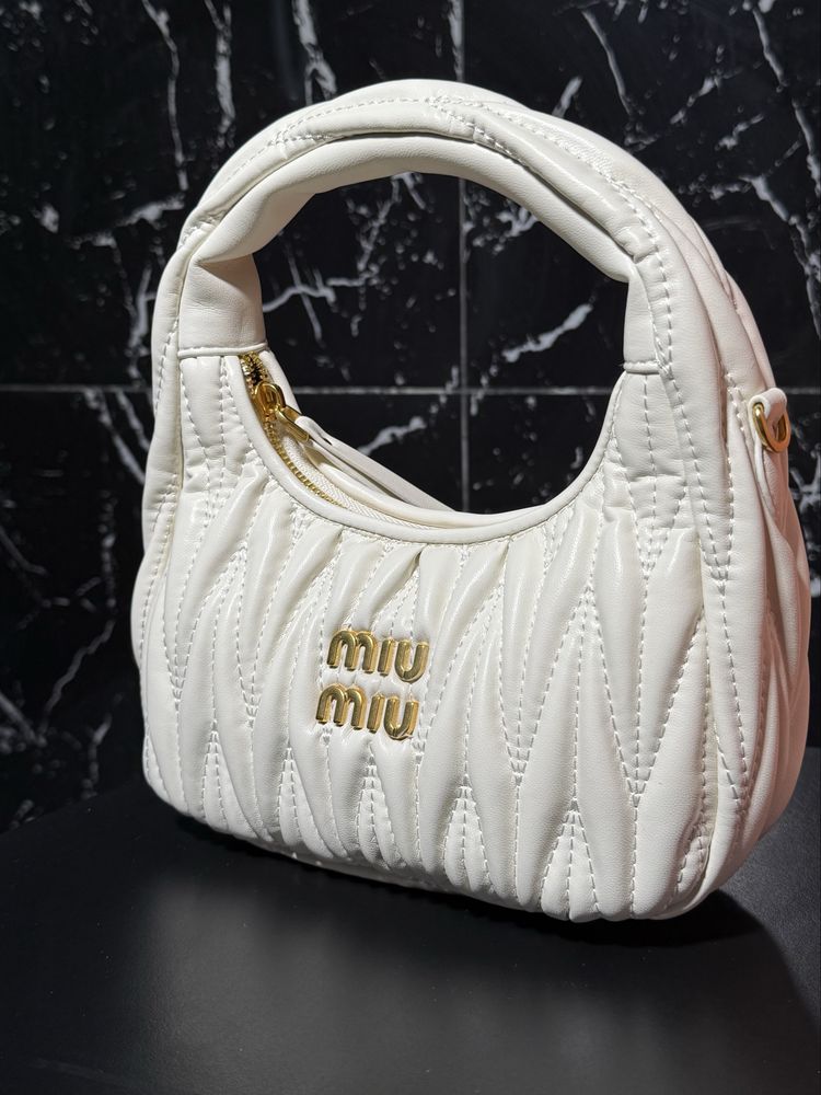 Продам трендову сумку MIU MIU