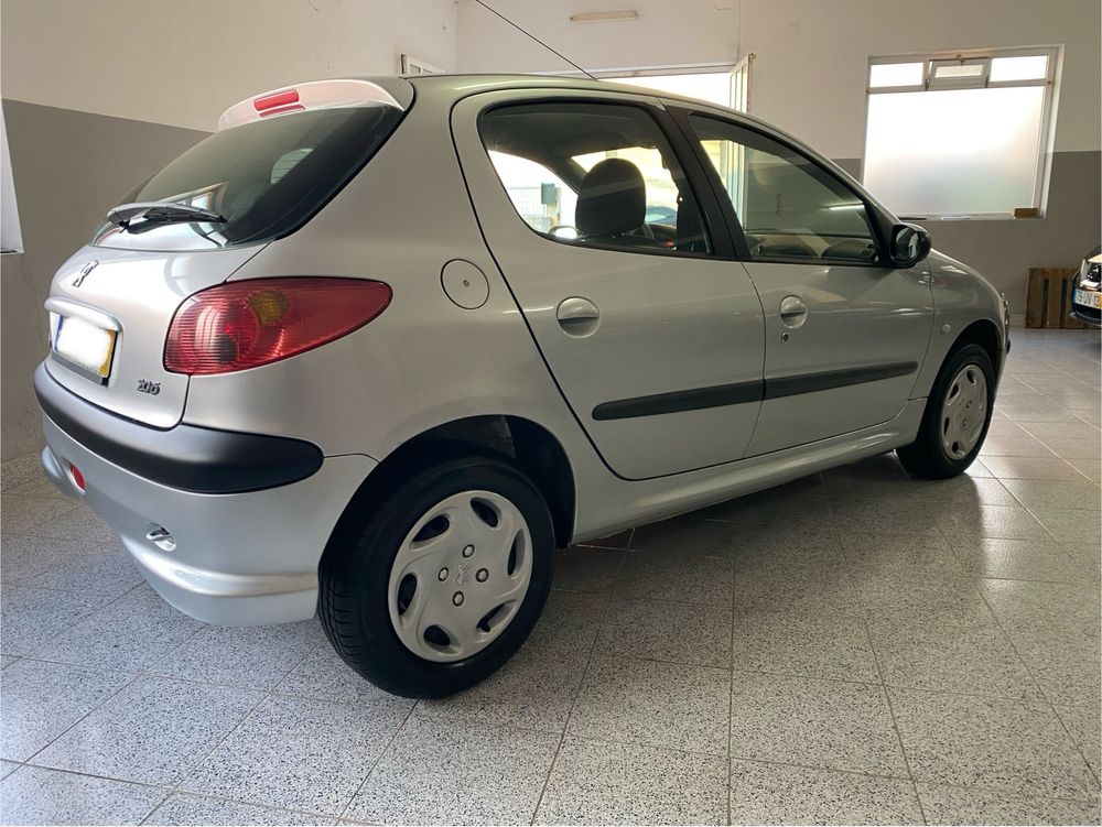 Peugeot 206 1.1 Color Line