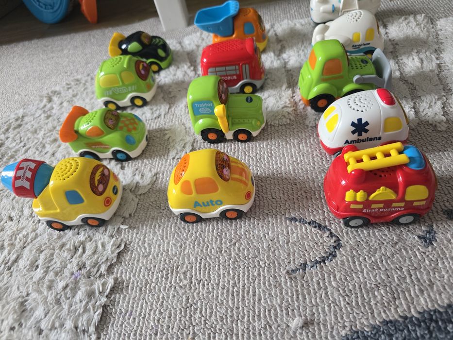 Samochody Vtech tuk tuk cena za 13 sztuk