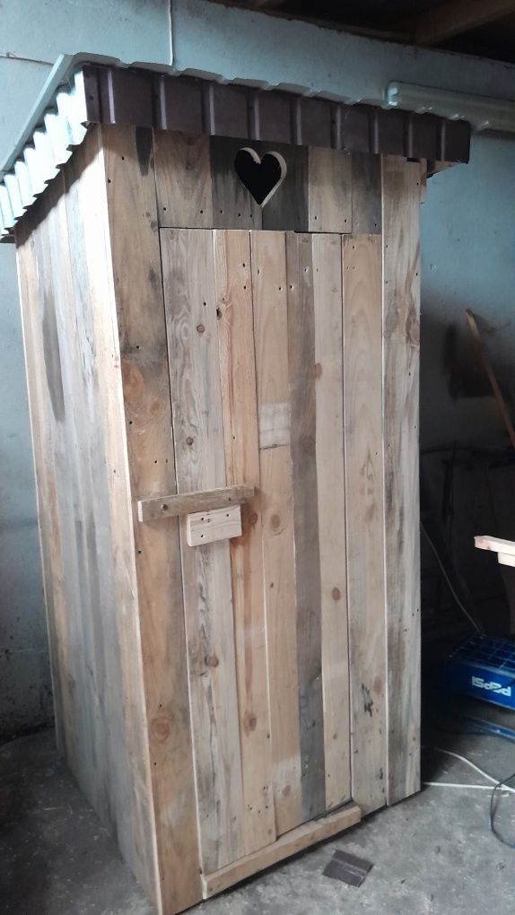 Wychodek WC drewniany na budowę