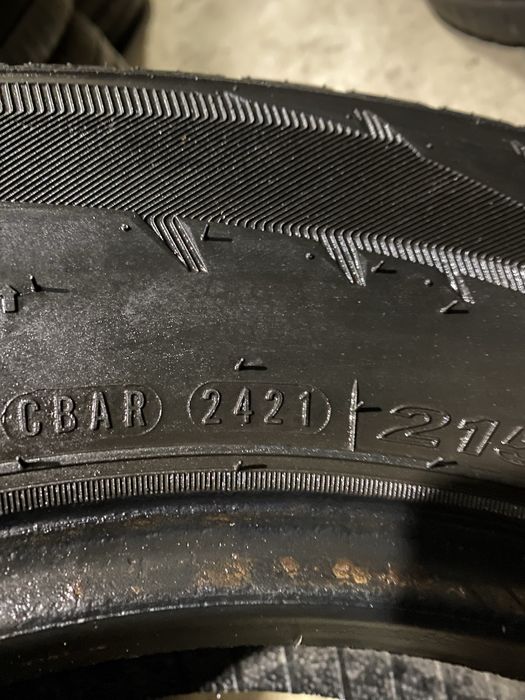 215/70 R15C Nexen Winguard 21г пара шин зимних.