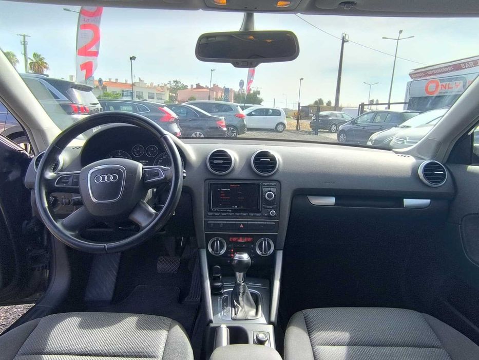 Audi A3 Sportback 1.6TDI Attraction Business Line S-Tronic