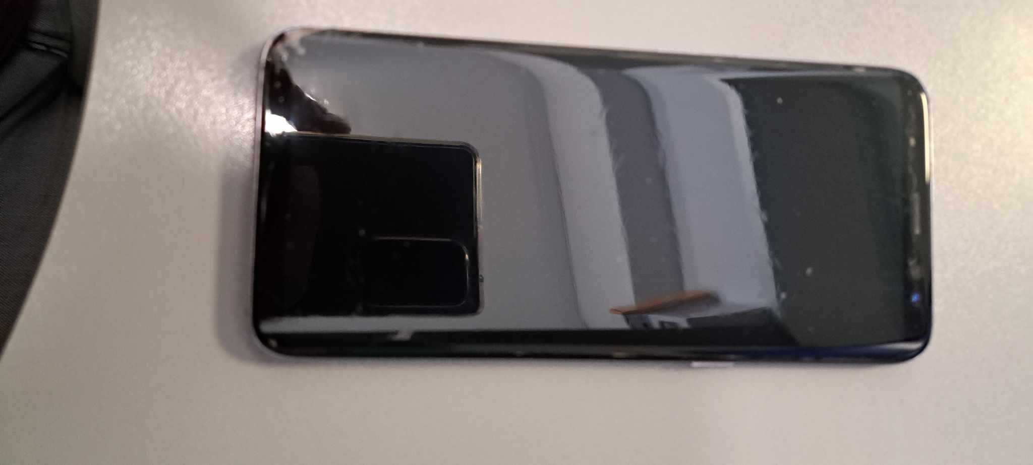 Samsung Galaxy S8 uszkodzony