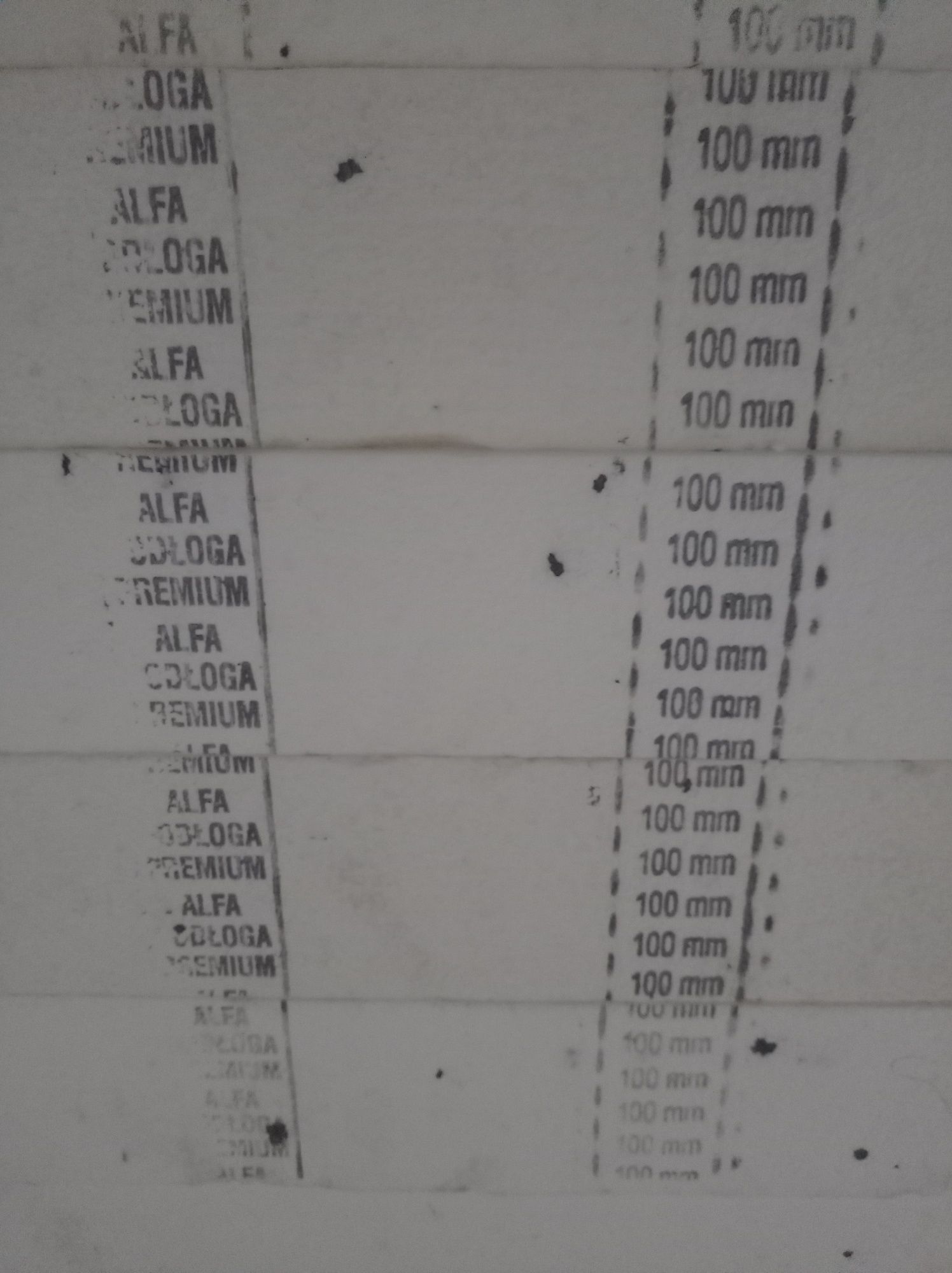 Styropian z budowy podłoga twardy Yetico 100 i 50 mm, łącznie 8 m3