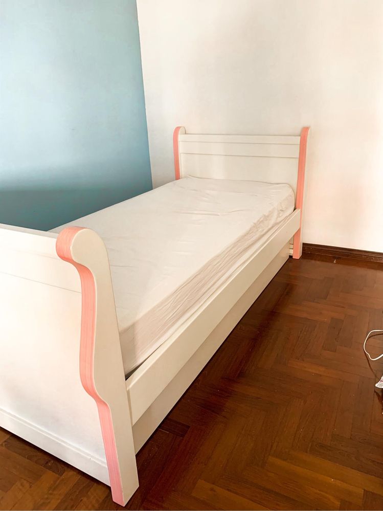 Cama singular, c/ gaveta por baixo