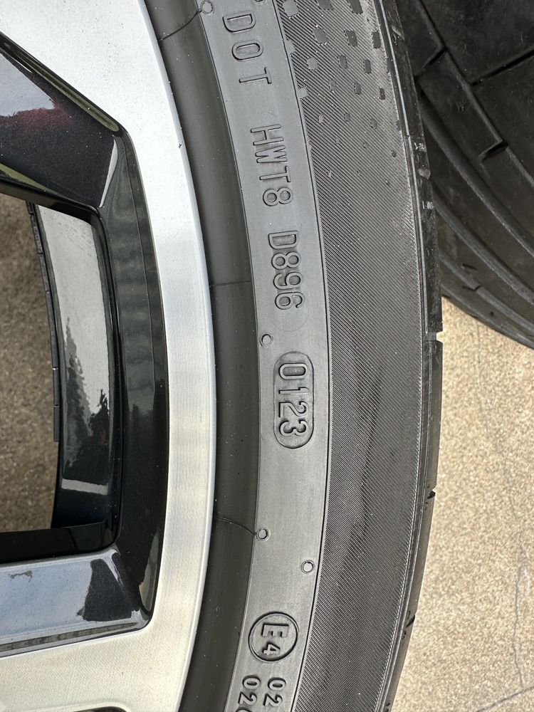 Felgi Koła 295/35/23 Audi RSQ8 23” 4M8 601  025  AH 2023r