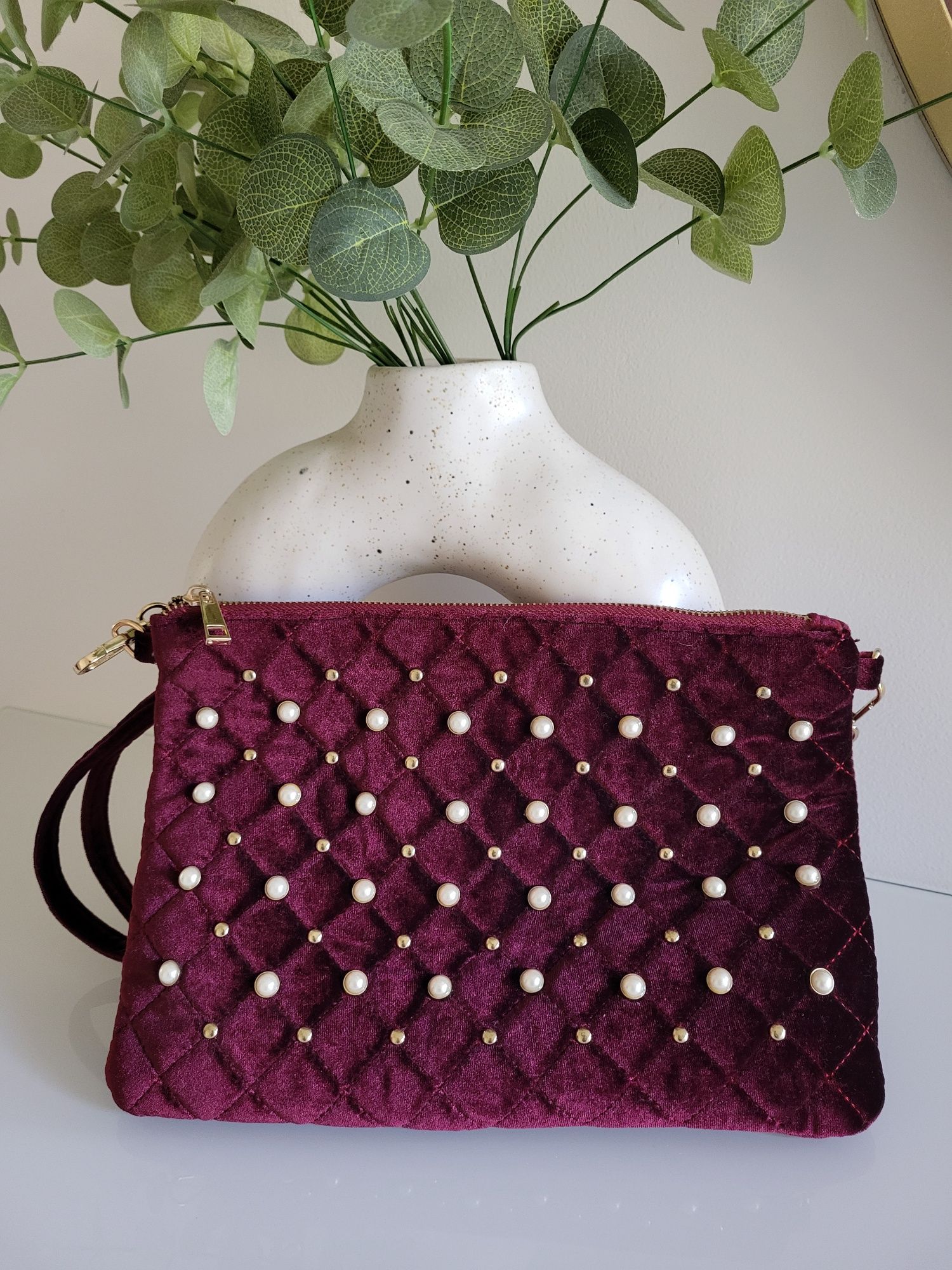 Mala / clutch bordô com pérolas