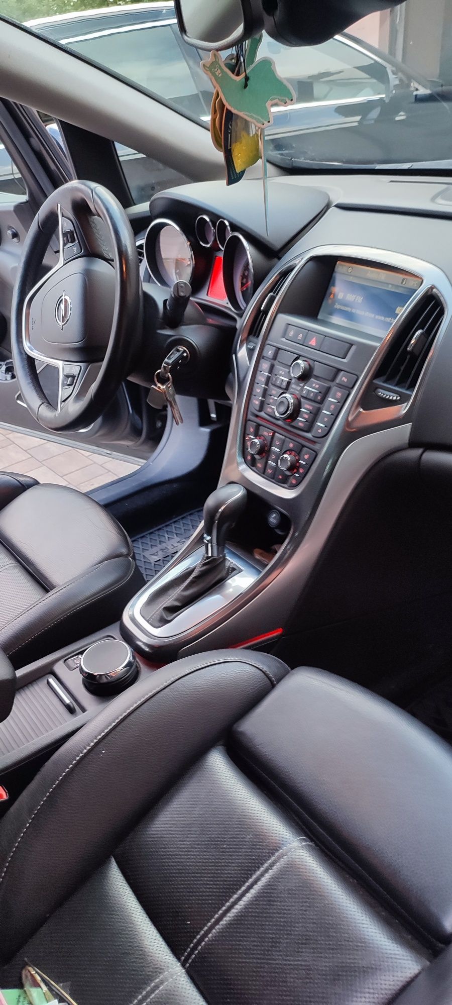 Opel Astra J SPORT TOURER 2.0 CDTi Bogate wyposażenie/skóra/Xenon.