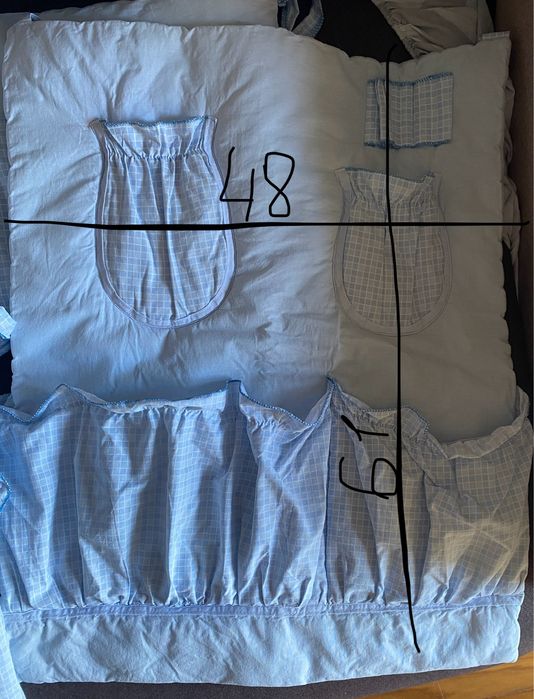 Бортики, захист на ліжко з балдахіном